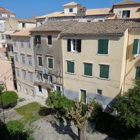 Corfu-haris Old Town コルフ島