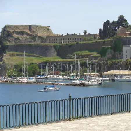 Corfu-haris Old Town Pansiyon