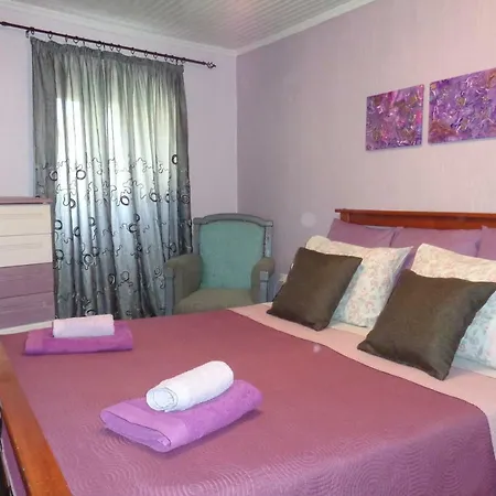 Corfu-haris Old Town * Corfu (city)