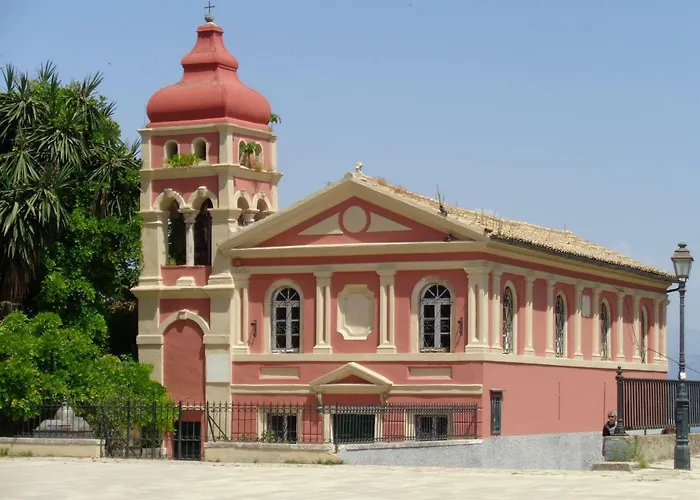 Corfu-haris Old Town *